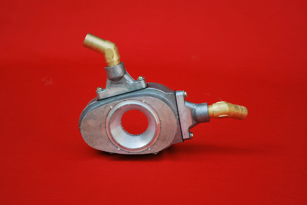 ���λ����